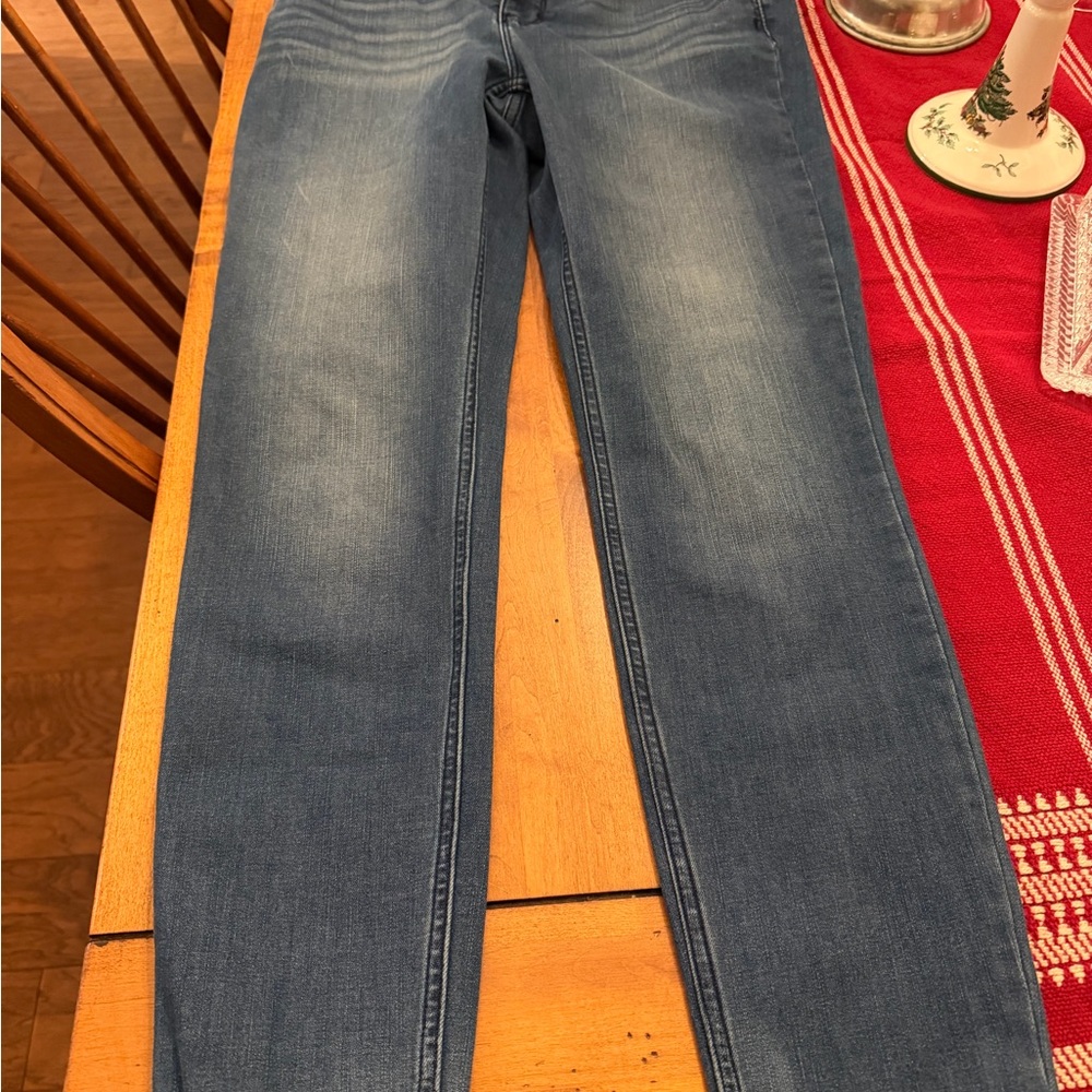 White House Black Market Size 6 Skinny Jeans
